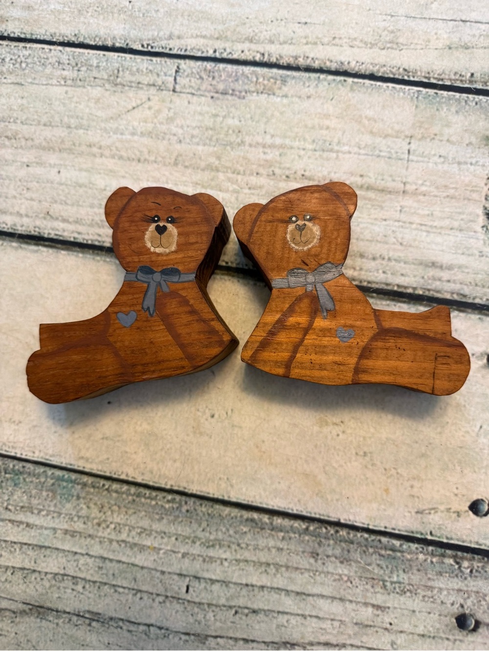 Grandmacore Vintage Wooden Teddy Bear Bookends.